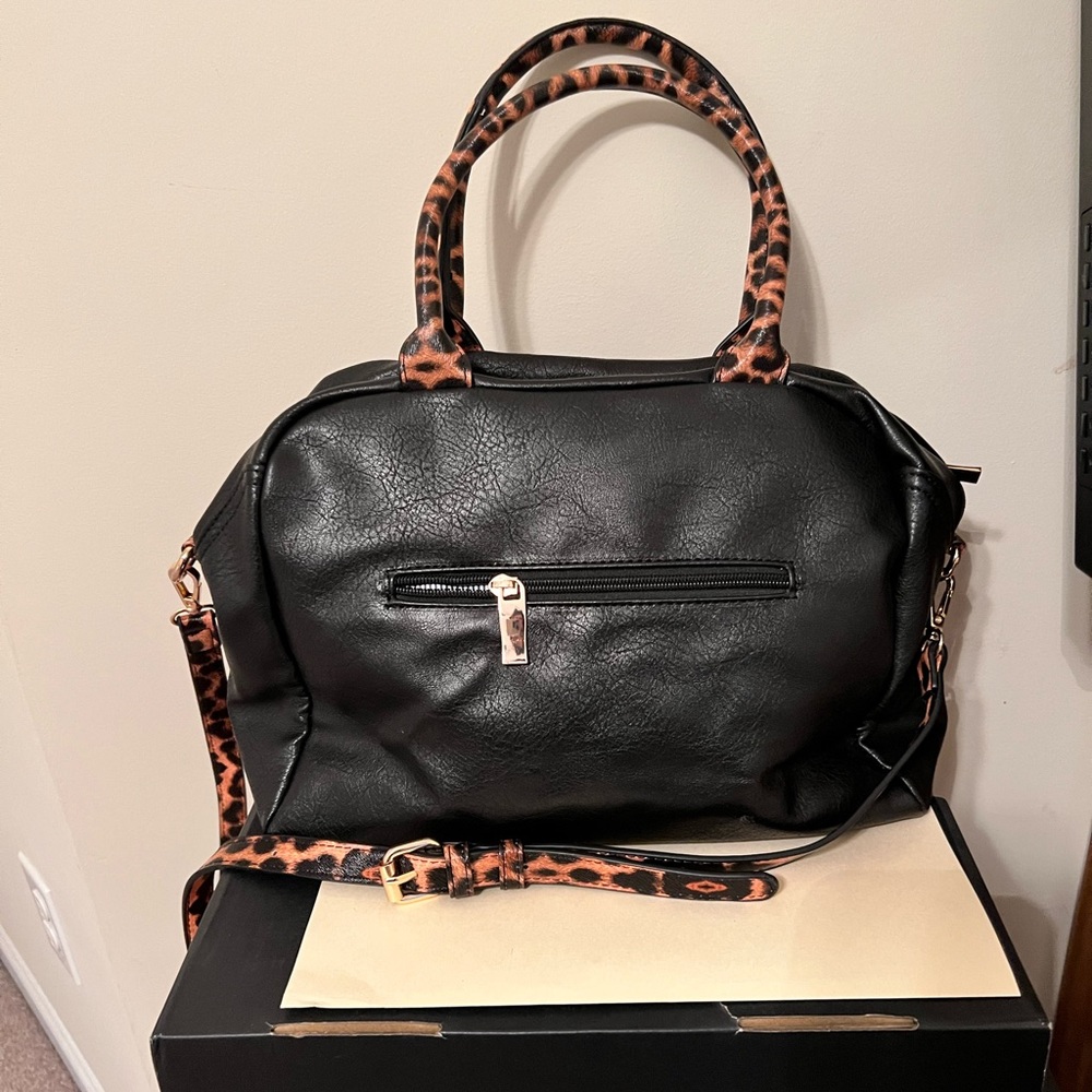 Black And Leopard Print Purse With Matching Wallet - image 2